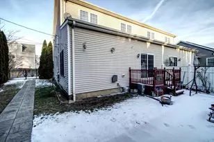 65 Benton St, Fairfield, CT 06825 - Photo 25