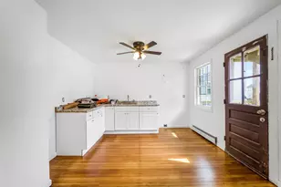 31 Loveland St, Middletown, CT 06457 - Photo 3