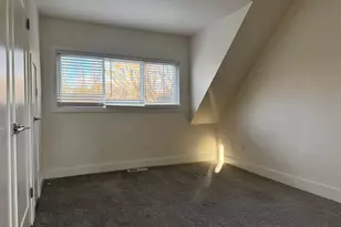 87 Montoya Dr, Branford, CT 06405 - Photo 9