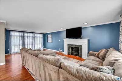 21 Raymond Place, Cromwell, CT 06416 - Photo 3