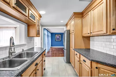 21 Raymond Place, Cromwell, CT 06416 - Photo 7