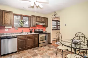 10 Sunset Dr, Danbury, CT 06811 - Photo 11