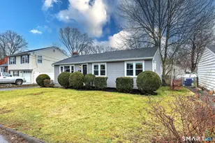 19 Harding Ave, West Haven, CT 06516 - Photo 3