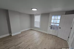 80 Dickerman St, New Haven, CT 06511 - Photo 3