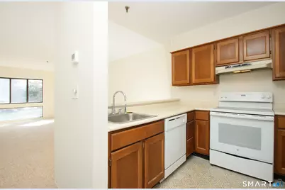 1204 Whitney Avenue #204, Hamden, CT 06517 - Photo 7