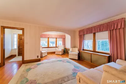 90 White Avenue, West Hartford, CT 06119 - Photo 5