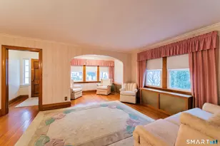 90 White Ave, West Hartford, CT 06119 - Photo 5