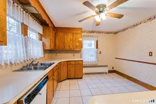 90 White Ave, West Hartford, CT 06119 - Photo 11