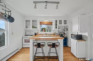 9 Oak Dr, Stonington, CT 06378 - Photo 7