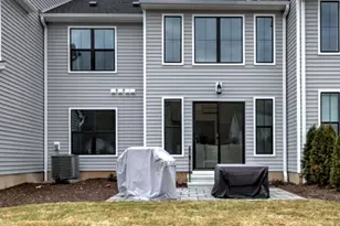 27 Heritage Ln, Woodbridge, CT 06525 - Photo 21