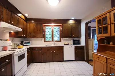 15 Scenic View Drive, Newtown, CT 06470 - Photo 11