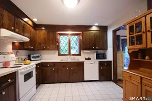 15 Scenic View Dr, Newtown, CT 06470 - Photo 11