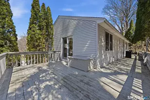 282 Pearl St, Seymour, CT 06483 - Photo 27