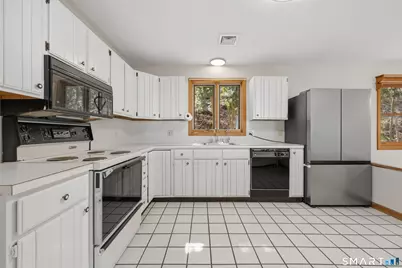 282 Pearl Street, Seymour, CT 06483 - Photo 9