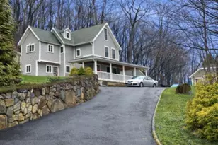 8 Woodside Ave, Seymour, CT 06483 - Photo 1