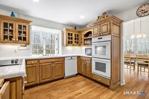 319 Laurelwood Dr, Salem, CT 06420 - Photo 11