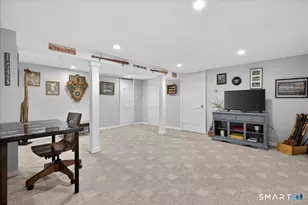 13 W Slope Ln, Hamden, CT 06517 - Photo 23