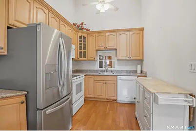 2 Park Avenue #3, Wolcott, CT 06716 - Photo 5