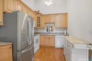 2 Park Ave, Wolcott, CT 06716 - Photo 5