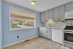 108 Skyview Dr, Cromwell, CT 06416 - Photo 5