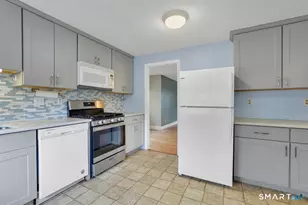 108 Skyview Dr, Cromwell, CT 06416 - Photo 7