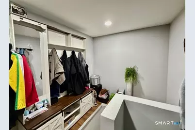 383 Birmingham Street, Bridgeport, CT 06606 - Photo 9