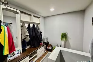 383 Birmingham St, Bridgeport, CT 06606 - Photo 9