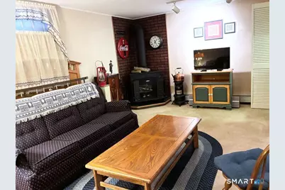 52 Robin Lane, Fairfield, CT 06824 - Photo 35