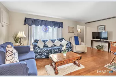 52 Robin Lane, Fairfield, CT 06824 - Photo 11