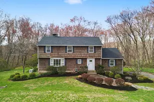 30 Brierwood Dr, Woodbridge, CT 06525 - Photo 1