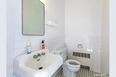 11 Bryan Hall Plaza, Washington, CT 06794 - Photo 17