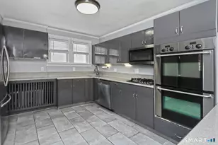 29 Parkway Dr, Stratford, CT 06614 - Photo 17