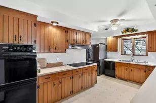 1 Tanglewood Dr, Norwich, CT 06360 - Photo 7