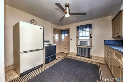 60 Myrtle Street Ext, Norwalk, CT 06855 - Photo 11