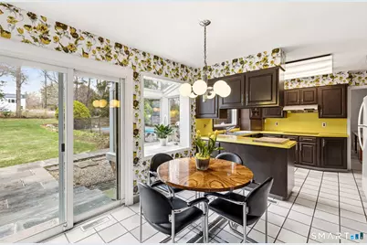 15 Very Merry Road, Stamford, CT 06903 - Photo 15