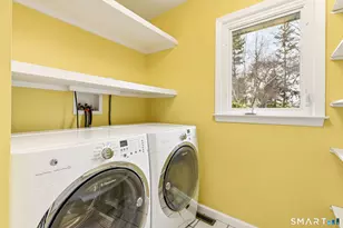 15 Very Merry Rd, Stamford, CT 06903 - Photo 17