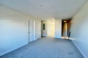 54 Fairgate Dr, Stamford, CT 06902 - Photo 7