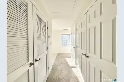 54 Fairgate Drive, Stamford, CT 06902 - Photo 5