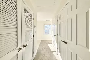 54 Fairgate Dr, Stamford, CT 06902 - Photo 5