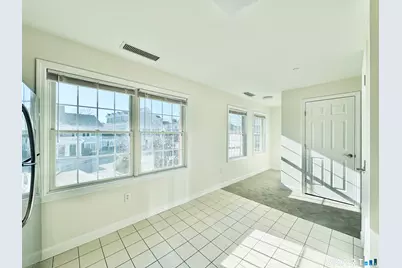 54 Fairgate Drive, Stamford, CT 06902 - Photo 3