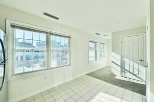 54 Fairgate Dr, Stamford, CT 06902 - Photo 3