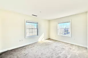 54 Fairgate Dr, Stamford, CT 06902 - Photo 9