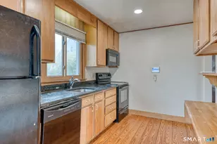 20 George Ave, Groton, CT 06340 - Photo 9