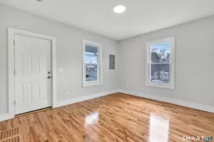 10-12 Perry Hill Rd, Shelton, CT 06484 - Photo 9