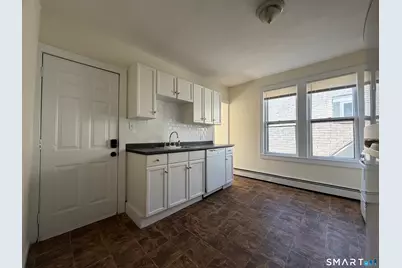 37-41 Jackson Avenue #3, Bridgeport, CT 06606 - Photo 7