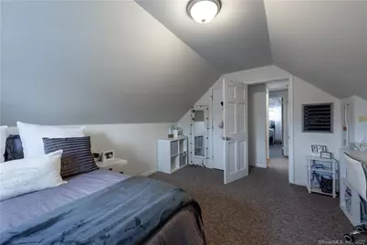 25 Myron Avenue, Bridgeport, CT 06606 - Photo 13