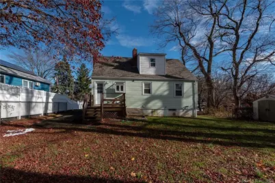 25 Myron Avenue, Bridgeport, CT 06606 - Photo 3