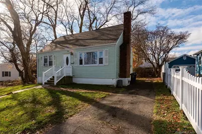 25 Myron Avenue, Bridgeport, CT 06606 - Photo 23