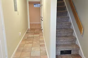 12 W Meadow Ln, Middletown, CT 06457 - Photo 3