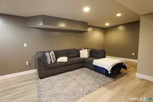 35 Walnut St, Newington, CT 06111 - Photo 25